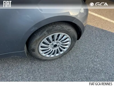 FIAT 500C e 95ch Pack Confort MY23 occasion 2023 - Photo 4