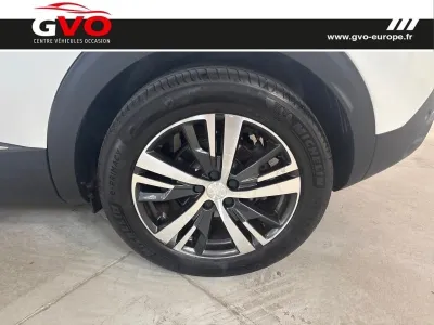 PEUGEOT 3008 1.5 BlueHDi 130ch E6.c Allure S&S EAT8 occasion 2019 - Photo 4