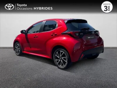 TOYOTA Yaris 116h Design 5p MY22 occasion 2023 - Photo 2