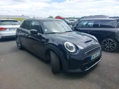 MINI Mini 5 Portes Cooper S 178ch Edition Premium Plus BVA7 occasion 2023 - Photo 2