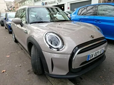 MINI Mini 5 Portes One 102ch Essential BVA7 occasion 2022 - Photo 2