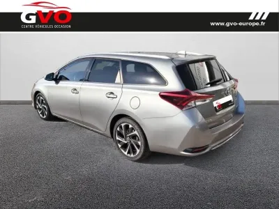 TOYOTA Auris Touring Sports 112 D-4D Design occasion 2015 - Photo 2