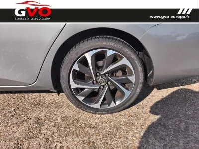 TOYOTA Auris Touring Sports 112 D-4D Design occasion 2015 - Photo 4