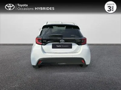 TOYOTA Yaris 116h Design 5p MY22 occasion 2023 - Photo 4