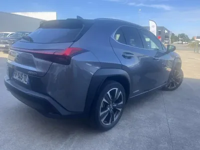 LEXUS UX 250h 2WD Premium Edition MY21 occasion 2021 - Photo 2