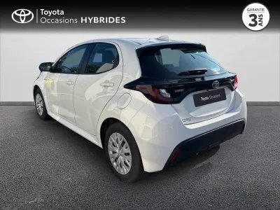 TOYOTA Yaris 116h France Business 5p + Programme "Beyond Zero Academy" occasion 2021 - Photo 2