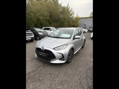 TOYOTA Yaris 116h Design 5p MC24 occasion 2022 - Photo 2