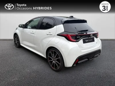 TOYOTA Yaris 116h GR Sport 5p MY22 occasion 2023 - Photo 2