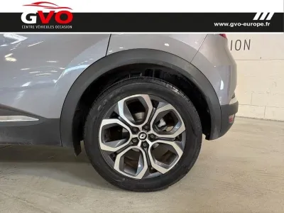 RENAULT Captur 1.6 E-Tech hybride 145ch Techno occasion 2022 - Photo 4