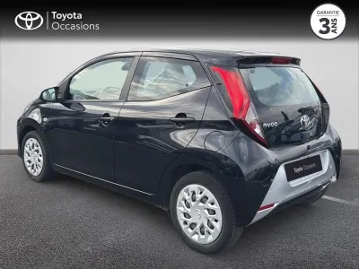 TOYOTA Aygo 1.0 VVT-i 72ch x-play x-app 5p MC18 occasion 2019 - Photo 2