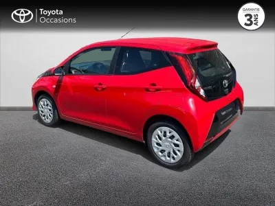 TOYOTA Aygo 1.0 VVT-i 72ch x-play 5p MY21 occasion 2021 - Photo 2