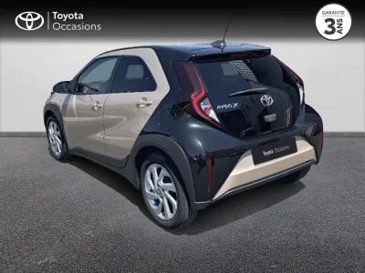 TOYOTA Aygo X 1.0 VVT-i 72ch Design occasion 2022 - Photo 2