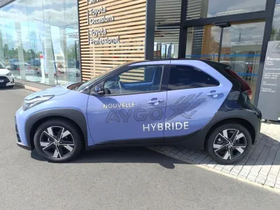 TOYOTA Aygo X 116h Graphic occasion 2026 - Photo 2