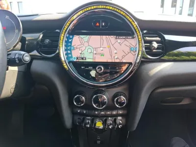 MINI Mini Cooper SE 184ch Edition Camden BVA 5CV occasion 2022 - Photo 3