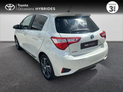 TOYOTA Yaris 100h Chic 5p RC18 occasion 2018 - Photo 2