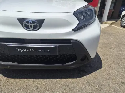 TOYOTA Aygo X 1.0 VVT-i 72ch Dynamic MY23 occasion 2024 - Photo 2