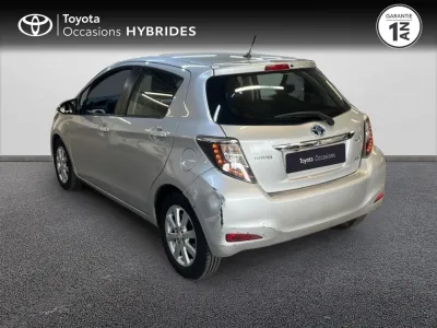 TOYOTA Yaris HSD 100h Dynamic 5p occasion 2013 - Photo 2