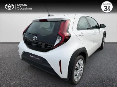 TOYOTA Aygo X 1.0 VVT-i 72ch Dynamic occasion 2023 - Photo 2