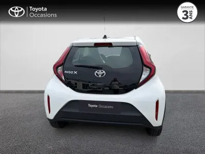 TOYOTA Aygo X 1.0 VVT-i 72ch Dynamic occasion 2023 - Photo 4