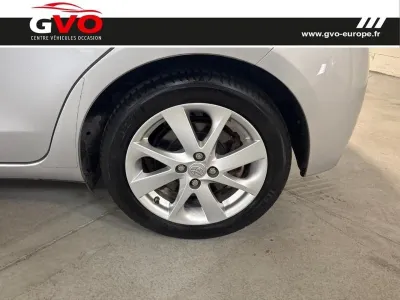 TOYOTA Yaris HSD 100h Dynamic 5p occasion 2014 - Photo 4