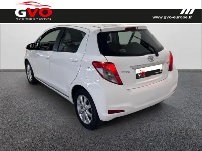 TOYOTA Yaris 100 VVT-i Dynamic 5p occasion 2013 - Photo 2