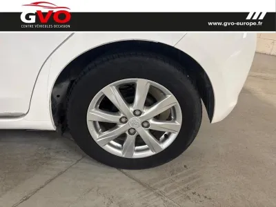 TOYOTA Yaris 100 VVT-i Dynamic 5p occasion 2013 - Photo 4