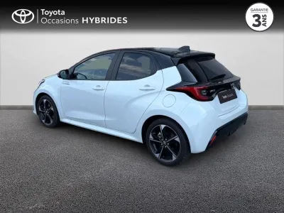 TOYOTA Yaris 116h Design 5p MY22 occasion 2026 - Photo 2