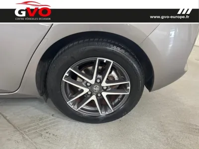 TOYOTA Auris HSD 136h Dynamic occasion 2015 - Photo 4