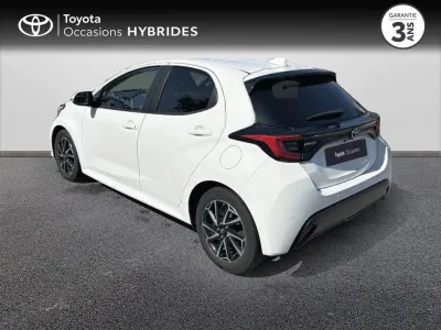 TOYOTA Yaris 116h Design 5p MY22 occasion 2023 - Photo 2