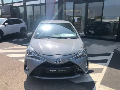 TOYOTA Yaris 100h Dynamic 5p occasion 2017 - Photo 2