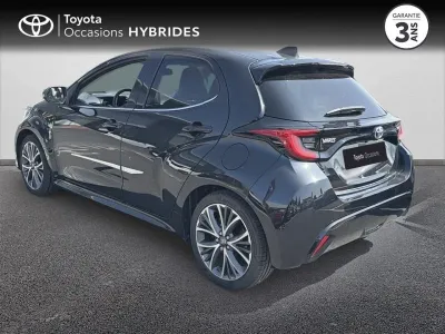 TOYOTA Yaris 116h Iconic 5p Toit Panoramique occasion 2023 - Photo 2