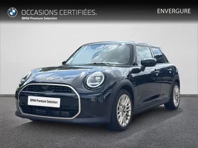 MINI Cooper 5 Portes C 156ch Favoured DKG7 occasion 2024 - Photo 1