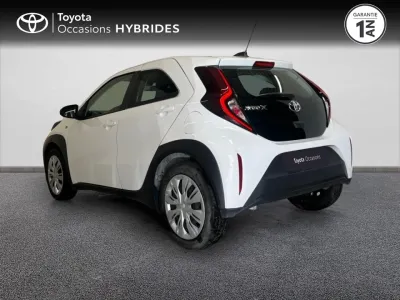 TOYOTA Aygo X 1.0 VVT-i 72ch Dynamic occasion 2023 - Photo 2