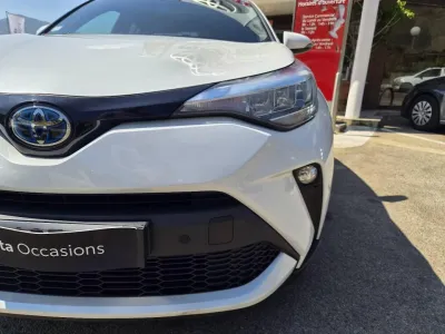 TOYOTA C-HR 184h Edition 2WD E-CVT MY22 occasion 2022 - Photo 2