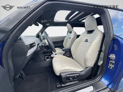 MINI Cooper 3 Portes S 204ch Favoured DKG7 occasion 2024 - Photo 4