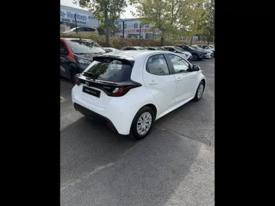 TOYOTA Yaris 116h Dynamic 5p MY22 occasion 2023 - Photo 4