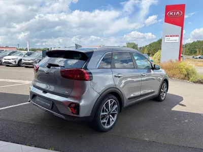 KIA Niro 1.6 GDi 105ch ISG + électrique 43.5ch Premium DCT6 occasion 2020 - Photo 4