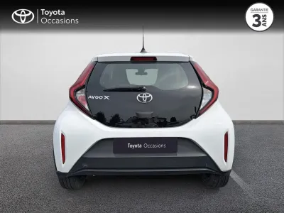 TOYOTA Aygo X 1.0 VVT-i 72ch Dynamic occasion 2022 - Photo 4