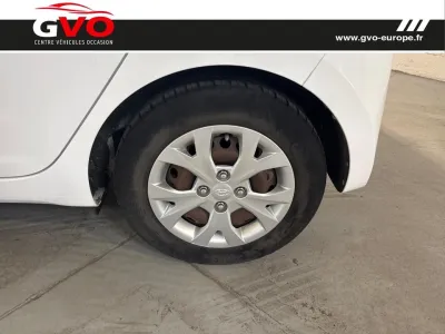 HYUNDAI i10 1.0 66ch Intuitive occasion 2015 - Photo 4