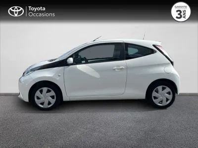 TOYOTA Aygo 1.0 VVT-i 72ch x-play 3p occasion 2018 - Photo 3