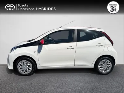TOYOTA Aygo 1.0 VVT-i 72ch x-play x-app 5p MC18 occasion 2018 - Photo 3