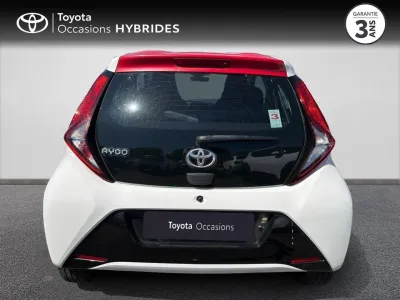TOYOTA Aygo 1.0 VVT-i 72ch x-play x-app 5p MC18 occasion 2018 - Photo 4