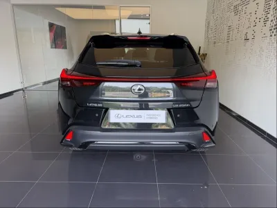 LEXUS UX 250h F SPORT Design 2WD occasion 2023 - Photo 2