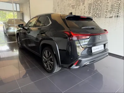 LEXUS UX 250h F SPORT Design 2WD occasion 2023 - Photo 3