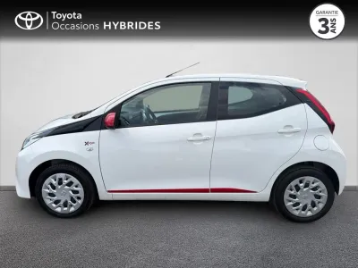 TOYOTA Aygo 1.0 VVT-i 69ch x-play 5p occasion 2020 - Photo 3