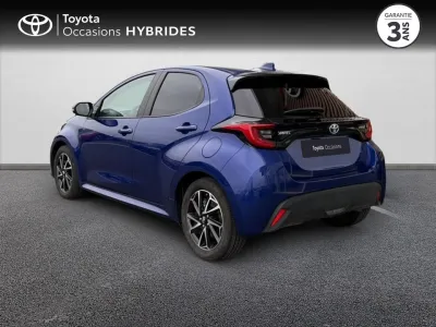 TOYOTA Yaris 116h Design 5p MY22 occasion 2023 - Photo 2