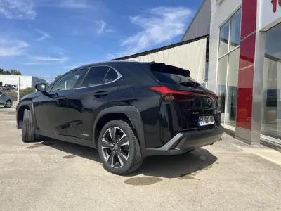 LEXUS UX 250h 2WD Premium Edition MY21 occasion 2020 - Photo 3