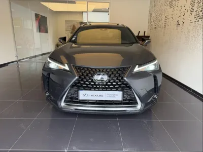 LEXUS UX 250h Luxe 2WD occasion 2023 - Photo 2