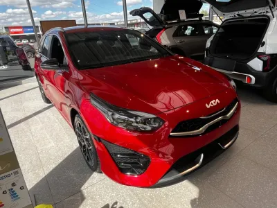 KIA Ceed SW 1.5 T-GDi 140ch GT-line DCT7 MY25 occasion 2026 - Photo 4