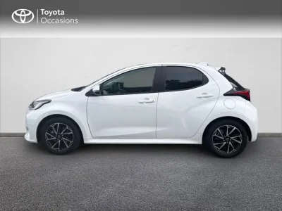 TOYOTA Yaris 116h Design Pack 5p MY22 occasion 2023 - Photo 3